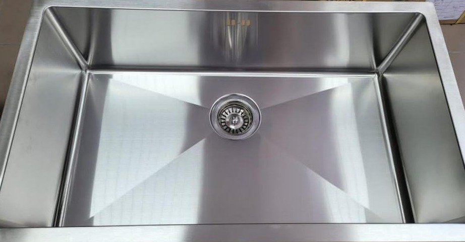 GRANDE CUVE INOX COULEUR INOX